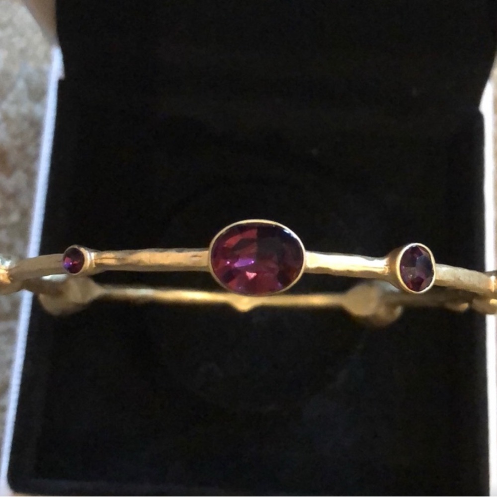 Elegant Gold Bangle Set - Picture 3 of 7